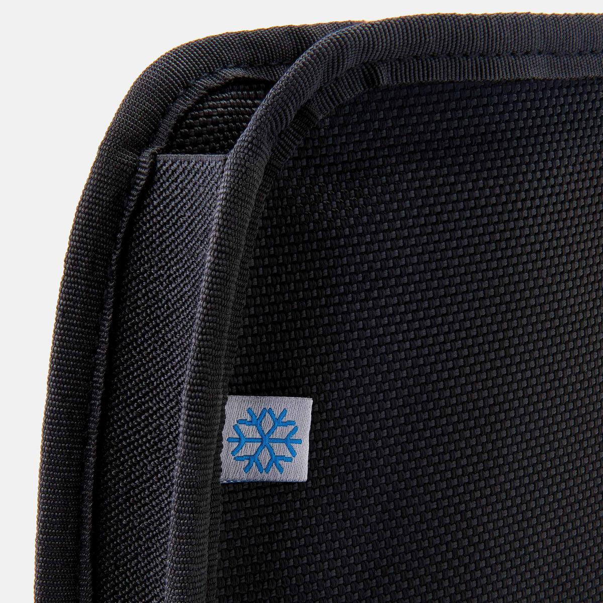freezable-wine-cooler-w5 freezable-wine-cooler-black-zoom-snowflake-tag.jpg